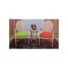 LOT 8 CHAISES MEDAILLON MULTICOULEUR DONT 2 AVEC ACCOUDOIRS - Cannage - Or blanchie