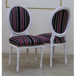 LOT 8 CHAISES MEDAILLON