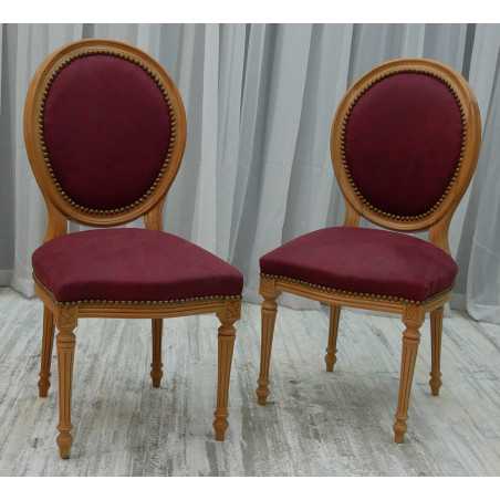 LOT 6 CHAISES MEDAILLON - Vernis naturel - Simili Cuir Velours Alcantara Daim Rouge et Noir LOT 6 CHAISES MEDAILLON - Vernis naturel - Simili Cuir Velours Alcantara Daim Rouge et Noir