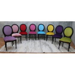 LOT 6 À 14 CHAISES MÉDAILLON MULTICOLORES EN STOCK - Bois laqué noirLOT 6 À 14 CHAISES MÉDAILLON MULTICOLORES - Bois laqué noirMulticolores = une couleur différente par chaise.Chaises Médaillon Louis XVI en hêtre 100% massif, robustes, spacieuses et confortables, adaptées aussi bien aux particuliers pour un usage quotidien qu’aux professionnels de la restauration pour une utilisation intensive.Finition du bois : laqué noir.Prix promotionnel sur stock : 199€ TTC l’unité, exclusivement sur les modèles actuellement en stock et jusqu’à épuisement des stocks.Prix sur commande : 249€ TTC l’unité.Minimum de commande : 6 chaises.Nous disposons en permanence d’environ 8 à 12 couleurs de velours moderne en stock. Près de 800 couleurs et références de tissus sont disponibles sur commande, avec différentes matières comme le simili cuir, le lin, le coton, etc.Le stock disponible immédiatement est exclusivement proposé en velours moderne.Les couleurs disponibles en stock sont visibles dans notre catalogue, rubrique « Velours moderne ». Pour les fabrications sur commande, consultez également toutes les autres rubriques de tissus et revêtements.Hauteur d’assise : 48/50 cmHauteur totale : 100/101 cmLargeur d’assise : 48/50 cm