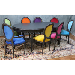 LOT 6 À 14 CHAISES MÉDAILLON MULTICOLORES EN STOCK - Bois laqué noirLOT 6 À 14 CHAISES MÉDAILLON MULTICOLORES - Bois laqué noirMulticolores = une couleur différente par chaise.Chaises Médaillon Louis XVI en hêtre 100% massif, robustes, spacieuses et confortables, adaptées aussi bien aux particuliers pour un usage quotidien qu’aux professionnels de la restauration pour une utilisation intensive.Finition du bois : laqué noir.Prix promotionnel sur stock : 199€ TTC l’unité, exclusivement sur les modèles actuellement en stock et jusqu’à épuisement des stocks.Prix sur commande : 249€ TTC l’unité.Minimum de commande : 6 chaises.Nous disposons en permanence d’environ 8 à 12 couleurs de velours moderne en stock. Près de 800 couleurs et références de tissus sont disponibles sur commande, avec différentes matières comme le simili cuir, le lin, le coton, etc.Le stock disponible immédiatement est exclusivement proposé en velours moderne.Les couleurs disponibles en stock sont visibles dans notre catalogue, rubrique « Velours moderne ». Pour les fabrications sur commande, consultez également toutes les autres rubriques de tissus et revêtements.Hauteur d’assise : 48/50 cmHauteur totale : 100/101 cmLargeur d’assise : 48/50 cm