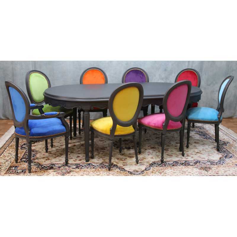 LOT 6 À 14 CHAISES MÉDAILLON MULTICOLORES EN STOCK - Bois laqué noirLOT 6 À 14 CHAISES MÉDAILLON MULTICOLORES - Bois laqué noirMulticolores = une couleur différente par chaise.Chaises Médaillon Louis XVI en hêtre 100% massif, robustes, spacieuses et confortables, adaptées aussi bien aux particuliers pour un usage quotidien qu’aux professionnels de la restauration pour une utilisation intensive.Finition du bois : laqué noir.Prix promotionnel sur stock : 199€ TTC l’unité, exclusivement sur les modèles actuellement en stock et jusqu’à épuisement des stocks.Prix sur commande : 249€ TTC l’unité.Minimum de commande : 6 chaises.Nous disposons en permanence d’environ 8 à 12 couleurs de velours moderne en stock. Près de 800 couleurs et références de tissus sont disponibles sur commande, avec différentes matières comme le simili cuir, le lin, le coton, etc.Le stock disponible immédiatement est exclusivement proposé en velours moderne.Les couleurs disponibles en stock sont visibles dans notre catalogue, rubrique « Velours moderne ». Pour les fabrications sur commande, consultez également toutes les autres rubriques de tissus et revêtements.Hauteur d’assise : 48/50 cmHauteur totale : 100/101 cmLargeur d’assise : 48/50 cm