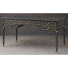 Bureau Style Louis XVI - Largeur 140cm - Profondeur 70cm - Bois laqué grisBureau Style Louis XVI sur commande avec un livraison sous 2 mois en moyenne.Pour les produits sur commande, la commande s’effectue par e-mail après réception et validation d’un devis. Lors de votre demande, merci de préciser le modèle souhaité, la teinte et la finition du bois, les dimensions désirées ainsi que les éventuelles options de personnalisation. Vous recevrez en retour un devis personnalisé, accompagné des instructions nécessaires pour passer votre commande ainsi que de notre RIB pour le règlement de l’acompte de 50%.La livraison est proposée au tarif unique de 349€ TTC dans toute la France continentale, quels que soient le nombre de meubles commandés, leur volume ou la distance à parcourir. Nous effectuons nous-mêmes la livraison de nos meubles, sans faire appel à un transporteur ni à un sous-traitant. Chaque bureau est soigneusement protégé dans notre véhicule à l’aide de couvertures épaisses et de mousses de calage afin de limiter les risques de chocs, de rayures ou de détérioration pendant le trajet.