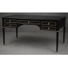 Bureau Style Louis XVI - Largeur 140cm - Profondeur 70cm - Bois laqué noirBureau Style Louis XVI sur commande avec un livraison sous 2 mois en moyenne.Pour les produits sur commande, la commande s’effectue par e-mail après réception et validation d’un devis. Lors de votre demande, merci de préciser le modèle souhaité, la teinte et la finition du bois, les dimensions désirées ainsi que les éventuelles options de personnalisation. Vous recevrez en retour un devis personnalisé, accompagné des instructions nécessaires pour passer votre commande ainsi que de notre RIB pour le règlement de l’acompte de 50%.La livraison est proposée au tarif unique de 349€ TTC dans toute la France continentale, quels que soient le nombre de meubles commandés, leur volume ou la distance à parcourir. Nous effectuons nous-mêmes la livraison de nos meubles, sans faire appel à un transporteur ni à un sous-traitant. Chaque bureau est soigneusement protégé dans notre véhicule à l’aide de couvertures épaisses et de mousses de calage afin de limiter les risques de chocs, de rayures ou de détérioration pendant le trajet.