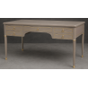 Bureau Style Louis XVI - Largeur 140cm - Profondeur 70cm - Bois laqué beige griséBureau Style Louis XVI sur commande avec un livraison sous 2 mois en moyenne.Pour les produits sur commande, la commande s’effectue par e-mail après réception et validation d’un devis. Lors de votre demande, merci de préciser le modèle souhaité, la teinte et la finition du bois, les dimensions désirées ainsi que les éventuelles options de personnalisation. Vous recevrez en retour un devis personnalisé, accompagné des instructions nécessaires pour passer votre commande ainsi que de notre RIB pour le règlement de l’acompte de 50%.La livraison est proposée au tarif unique de 349€ TTC dans toute la France continentale, quels que soient le nombre de meubles commandés, leur volume ou la distance à parcourir. Nous effectuons nous-mêmes la livraison de nos meubles, sans faire appel à un transporteur ni à un sous-traitant. Chaque bureau est soigneusement protégé dans notre véhicule à l’aide de couvertures épaisses et de mousses de calage afin de limiter les risques de chocs, de rayures ou de détérioration pendant le trajet.