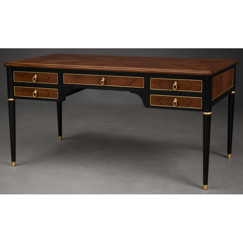 Bureau Style Louis XVI - Largeur 140cm - Profondeur 70cm - Bois en marqueterieBureau Style Louis XVI sur commande avec un livraison sous 2 mois en moyenne.Pour les produits sur commande, la commande s’effectue par e-mail après réception et validation d’un devis. Lors de votre demande, merci de préciser le modèle souhaité, la teinte et la finition du bois, les dimensions désirées ainsi que les éventuelles options de personnalisation. Vous recevrez en retour un devis personnalisé, accompagné des instructions nécessaires pour passer votre commande ainsi que de notre RIB pour le règlement de l’acompte de 50%.La livraison est proposée au tarif unique de 349€ TTC dans toute la France continentale, quels que soient le nombre de meubles commandés, leur volume ou la distance à parcourir. Nous effectuons nous-mêmes la livraison de nos meubles, sans faire appel à un transporteur ni à un sous-traitant. Chaque bureau est soigneusement protégé dans notre véhicule à l’aide de couvertures épaisses et de mousses de calage afin de limiter les risques de chocs, de rayures ou de détérioration pendant le trajet.