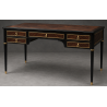 Bureau Style Louis XVI - Largeur 140cm - Profondeur 70cm - Bois en marqueterieBureau Style Louis XVI sur commande avec un livraison sous 2 mois en moyenne.Pour les produits sur commande, la commande s’effectue par e-mail après réception et validation d’un devis. Lors de votre demande, merci de préciser le modèle souhaité, la teinte et la finition du bois, les dimensions désirées ainsi que les éventuelles options de personnalisation. Vous recevrez en retour un devis personnalisé, accompagné des instructions nécessaires pour passer votre commande ainsi que de notre RIB pour le règlement de l’acompte de 50%.La livraison est proposée au tarif unique de 349€ TTC dans toute la France continentale, quels que soient le nombre de meubles commandés, leur volume ou la distance à parcourir. Nous effectuons nous-mêmes la livraison de nos meubles, sans faire appel à un transporteur ni à un sous-traitant. Chaque bureau est soigneusement protégé dans notre véhicule à l’aide de couvertures épaisses et de mousses de calage afin de limiter les risques de chocs, de rayures ou de détérioration pendant le trajet.