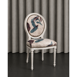 LOT 6 CHAISES MEDAILLON - "PROMO -20%"Lot 6 chaises Médaillon en stock au prix de 199€ TTC unitaire au lieu de 249€ TTC. Fabrication en bois de hêtre 100 % massif. Garniture de tapissier avec sangles, crin et ressorts. Chaises très confortables, adaptées aux gabarits grands et/ou forts, avec une hauteur d’assise de 50 cm et une hauteur totale de 101 cm.