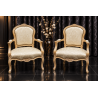 LOT 24 FAUTEUILS CABRIOLET STYLE LOUIS XV - Couleurs aléatoires, prix promo dépareilléLes Meubles DOBOIS vous propose une offre spéciale sur un lot de 24 fauteuils Cabriolet de style Louis XV, fabriqués dans nos ateliers en bois de hêtre 100 % massif.PRIX PROMO : 249 € TTC l’unité, soit 207,50 € HT, au lieu de 349 € TTC, soit 290,83 € HT.Prix total des 24 fauteuils : 5 976 € TTC / 4 980 € HT au lieu de 8 376 € TTC / 6 980 € HT. Soit une remise totale de 2 400 € TTC.Les structures peuvent présenter différentes finitions : bois laqué, cérusé, ou finition à la feuille d’or, patinée ou non. Garniture tapissier traditionnelle réalisée avec crin, ressorts et sangles.Finition avec véritable cloutage réalisé clou par clou, généralement avec des clous bronze ou dorés selon la teinte du bois et le tissu.Cette offre est réservée aux clients acceptant un assortiment dépareillé. Les couleurs, tissus et finitions sont aléatoires, à l’unité ou par paire selon les disponibilités. Aucune sélection de couleur n’est possible sur cette fiche produit. Les fauteuils sont sélectionnés dans nos stocks, des plus anciens aux plus récents.Livraison possible par nos soins, avec protection individuelle dans des couvertures et mousses de calage.