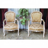 Lot 2 petits Fauteuils Cabriolet Style Louis XV