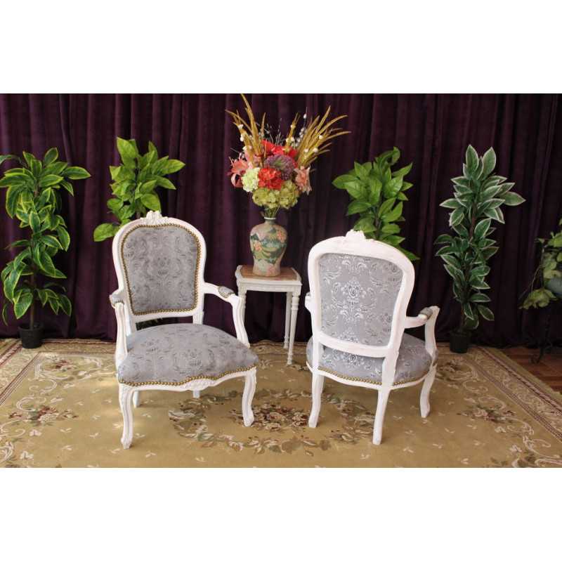 Lot 2 petits Fauteuils Cabriolet Style Louis XV