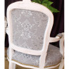 LOT 2 FAUTEUILS CABRIOLET - Bois Cérusé blancLa société Les Meubles DOBOIS vous propose ce lot de 2 fauteuils Cabriolet de style Louis XV, fabriqués dans nos ateliers en bois de hêtre 100 % massif.Finition cérusé blanc, volontairement poncée sur certaines parties afin de faire apparaître le bois de hêtre brut sous la finition et de donner au fauteuil un aspect légèrement vieilli.Assise de 45 cm de hauteur avec garniture traditionnelle réalisée à l’ancienne : crin, ressorts et sangles.Ce modèle peut également être fabriqué sur commande avec un large choix de tissus : velours, lin, coton, simili cuir ou cuir, ainsi que différentes finitions de bois.Livraison possible par nos soins, avec protection individuelle des fauteuils dans des couvertures et mousses de calage pendant le transport.