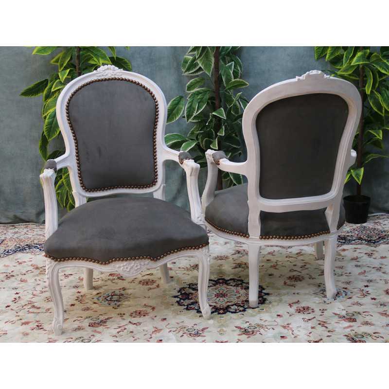 Lot 2 petits Fauteuils Cabriolet Style Louis XV