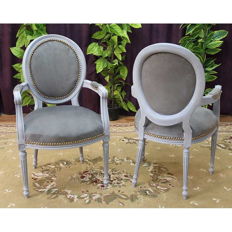 6 CHAISES MEDAILLON AVEC ACCOUDOIRS - Ceruse blanc et velours gris